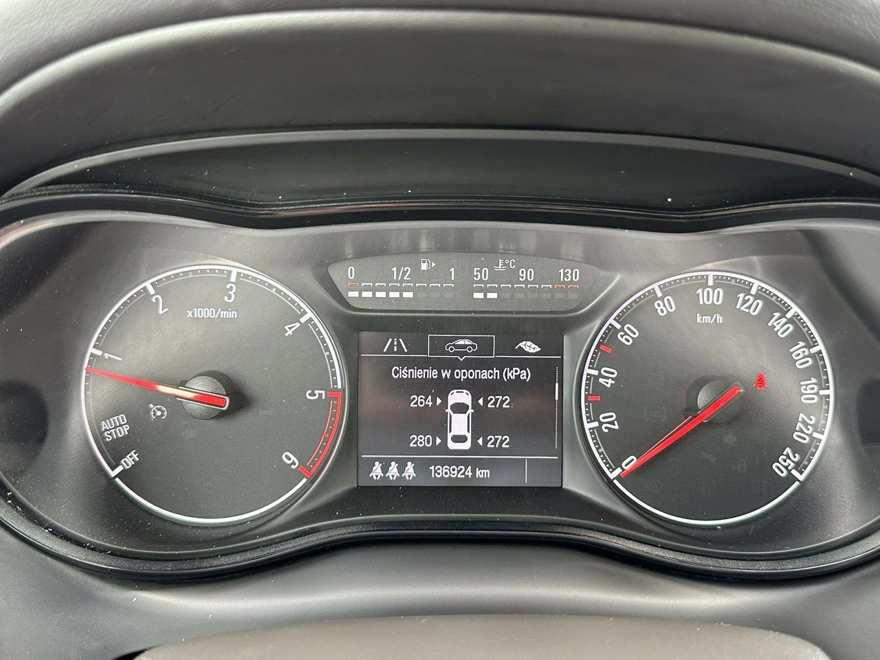 Opel Zafira - Zdjęcie 26