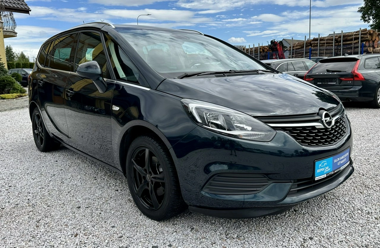 Opel Zafira - Zdjęcie 2