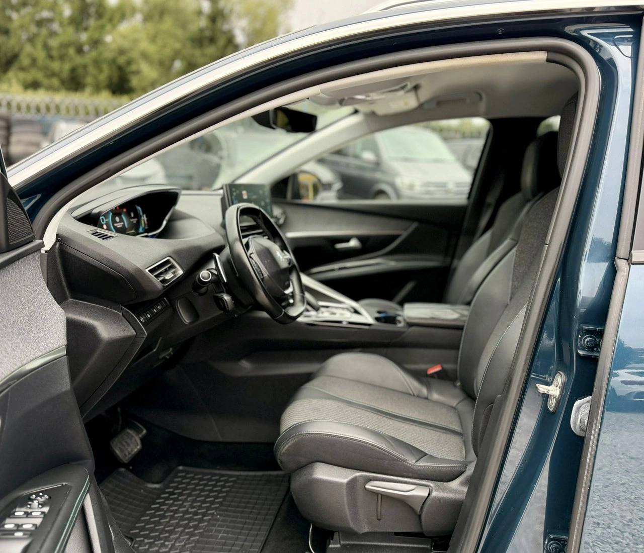 Peugeot 3008 - Zdjęcie 9