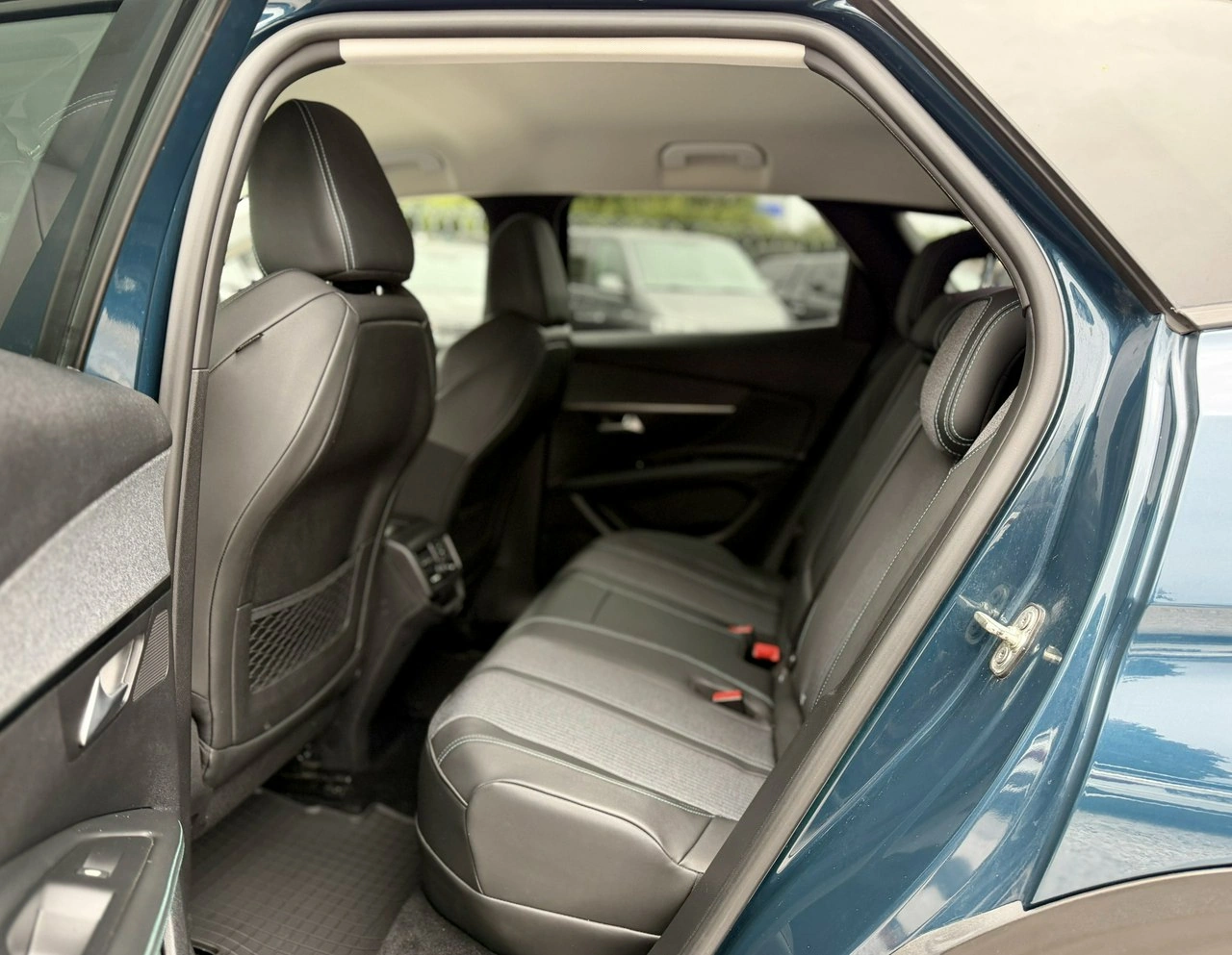 Peugeot 3008 - Zdjęcie 9