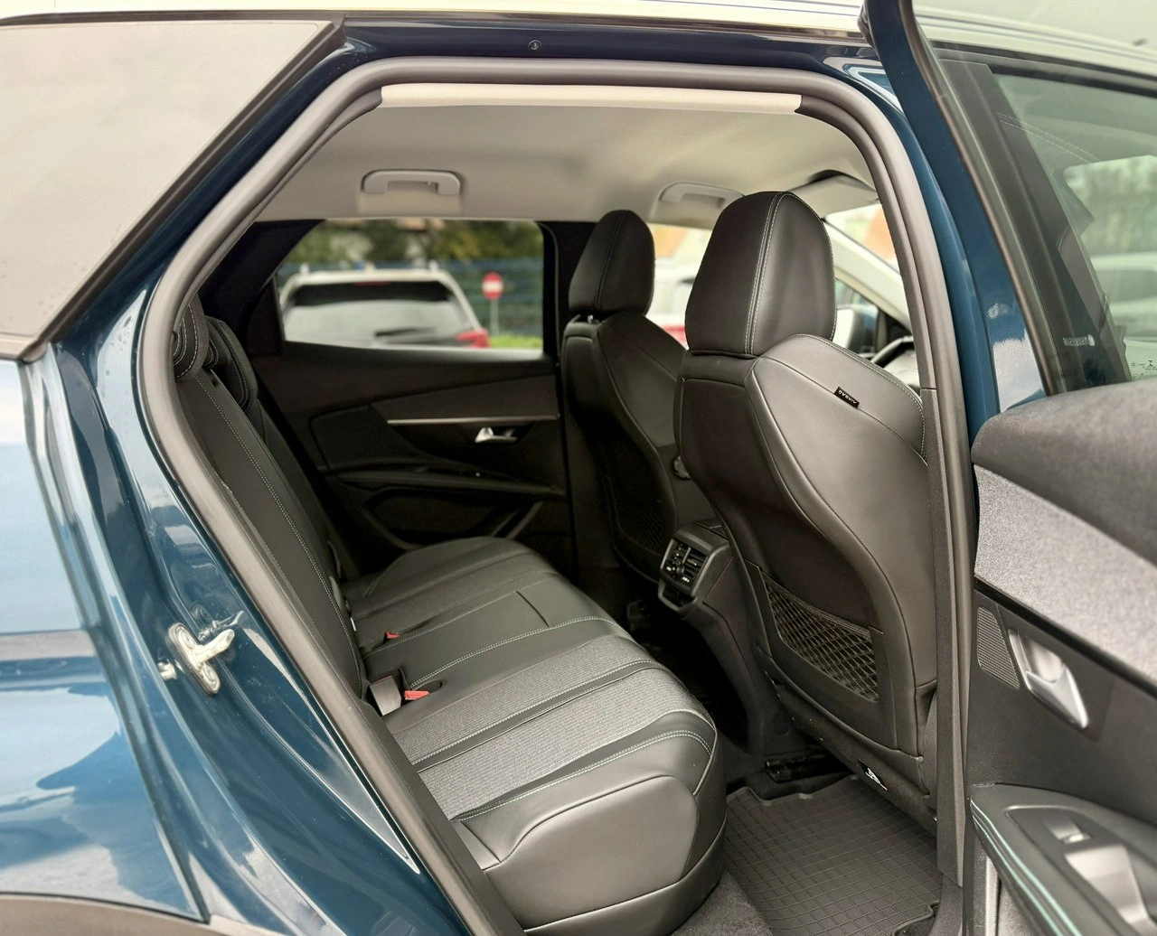 Peugeot 3008 - Zdjęcie 11