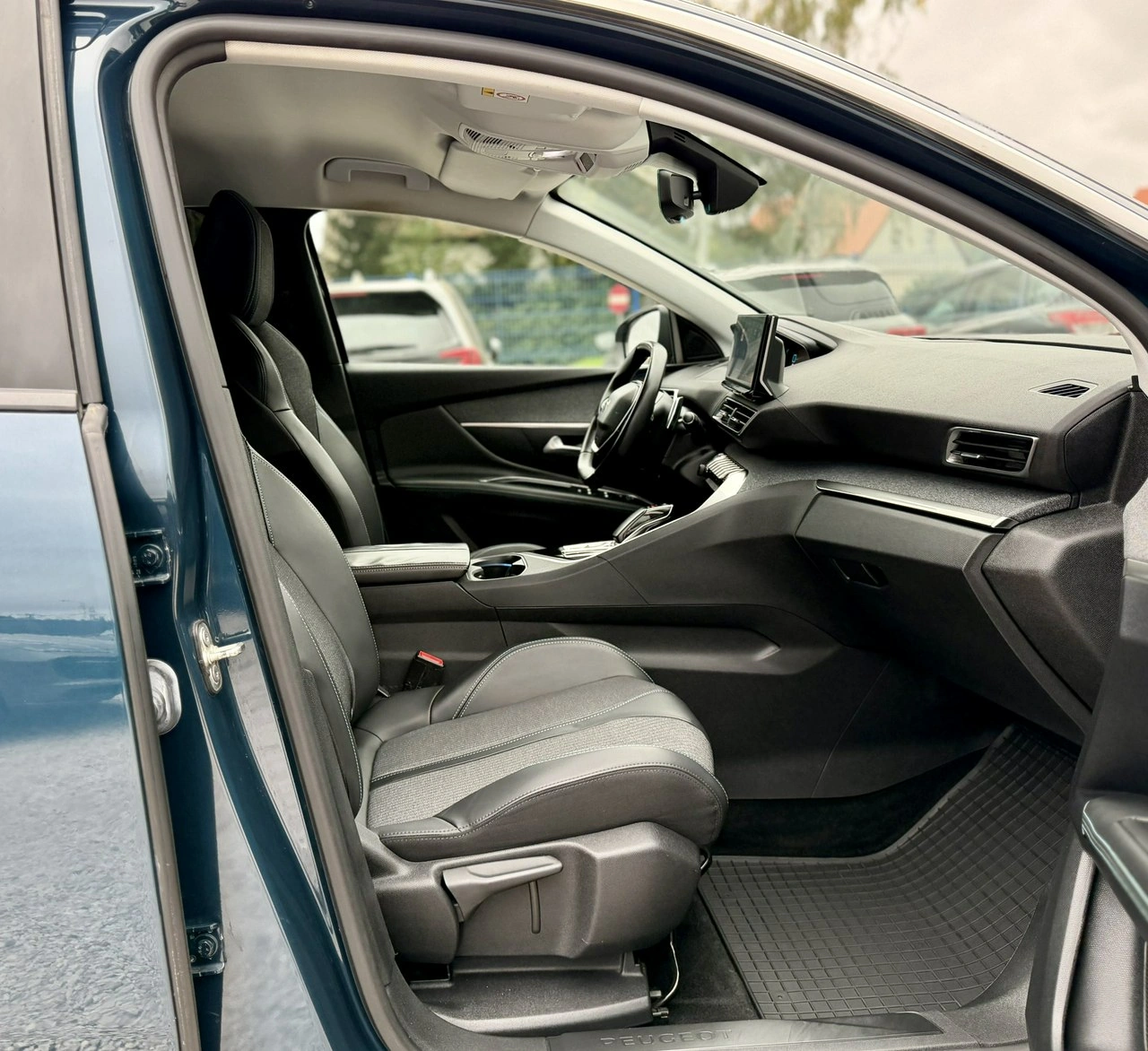 Peugeot 3008 - Zdjęcie 12