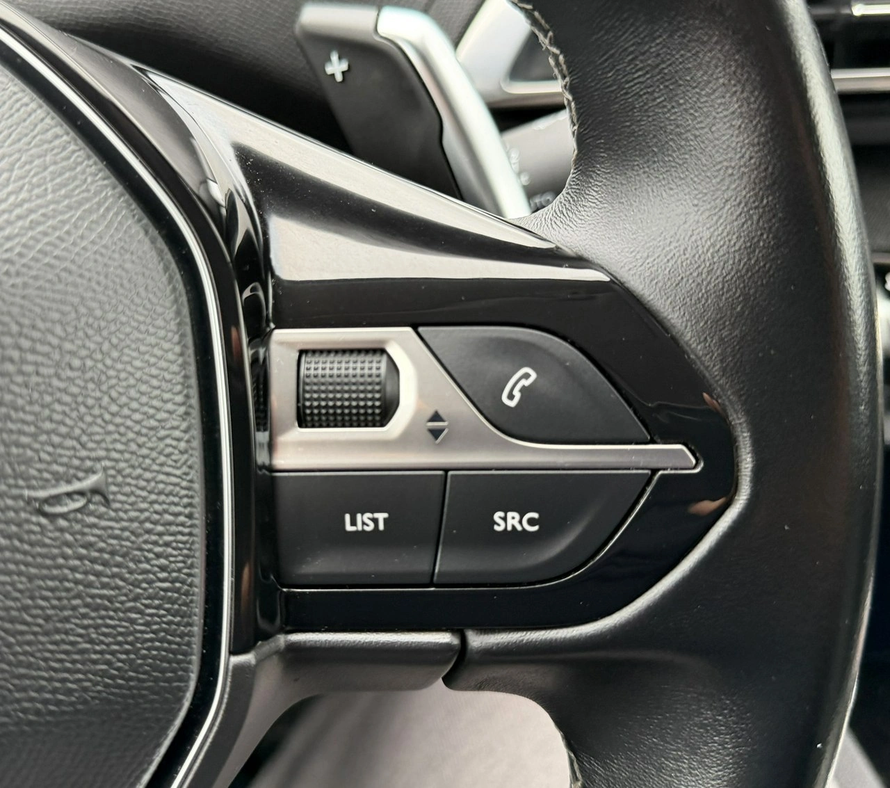 Peugeot 3008 - Zdjęcie 24