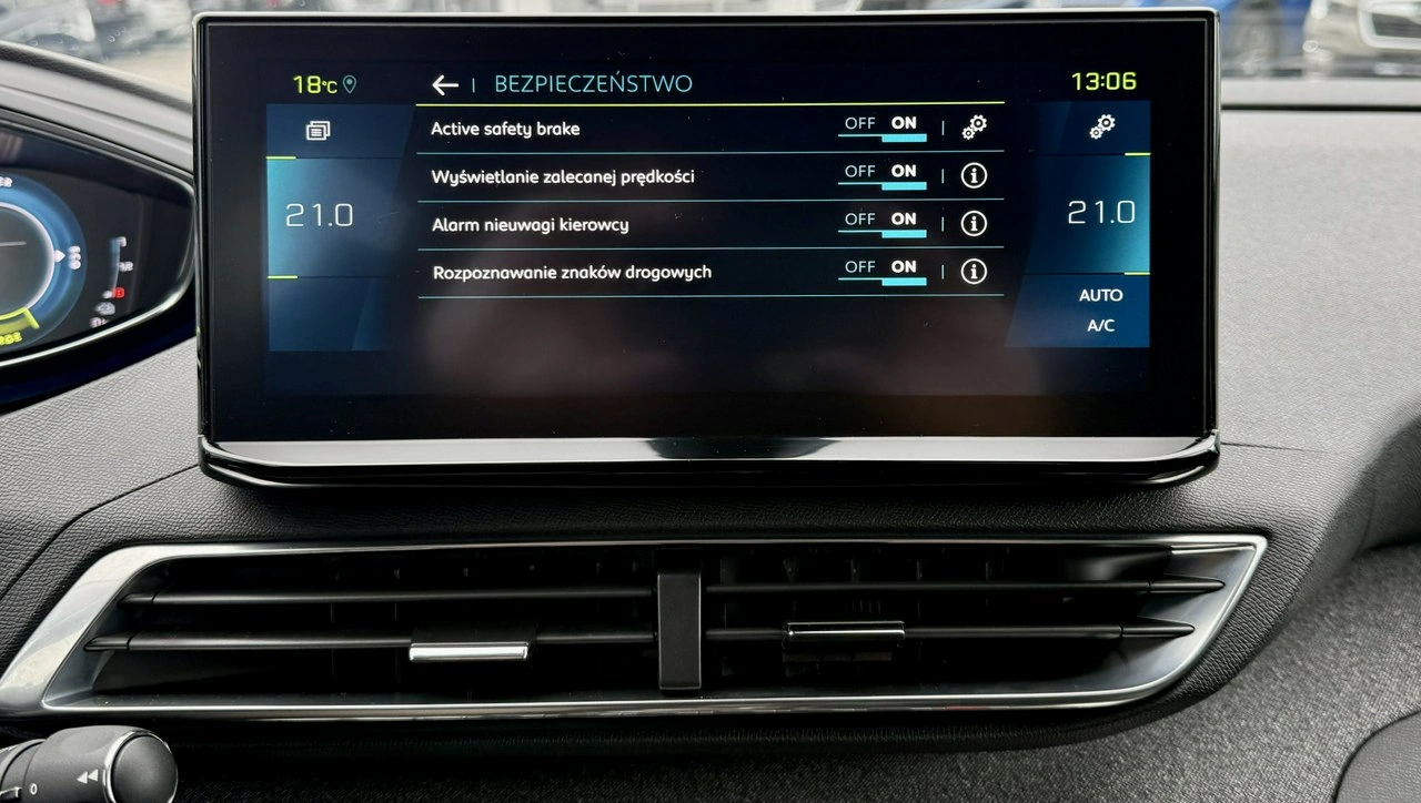 Peugeot 3008 - Zdjęcie 34