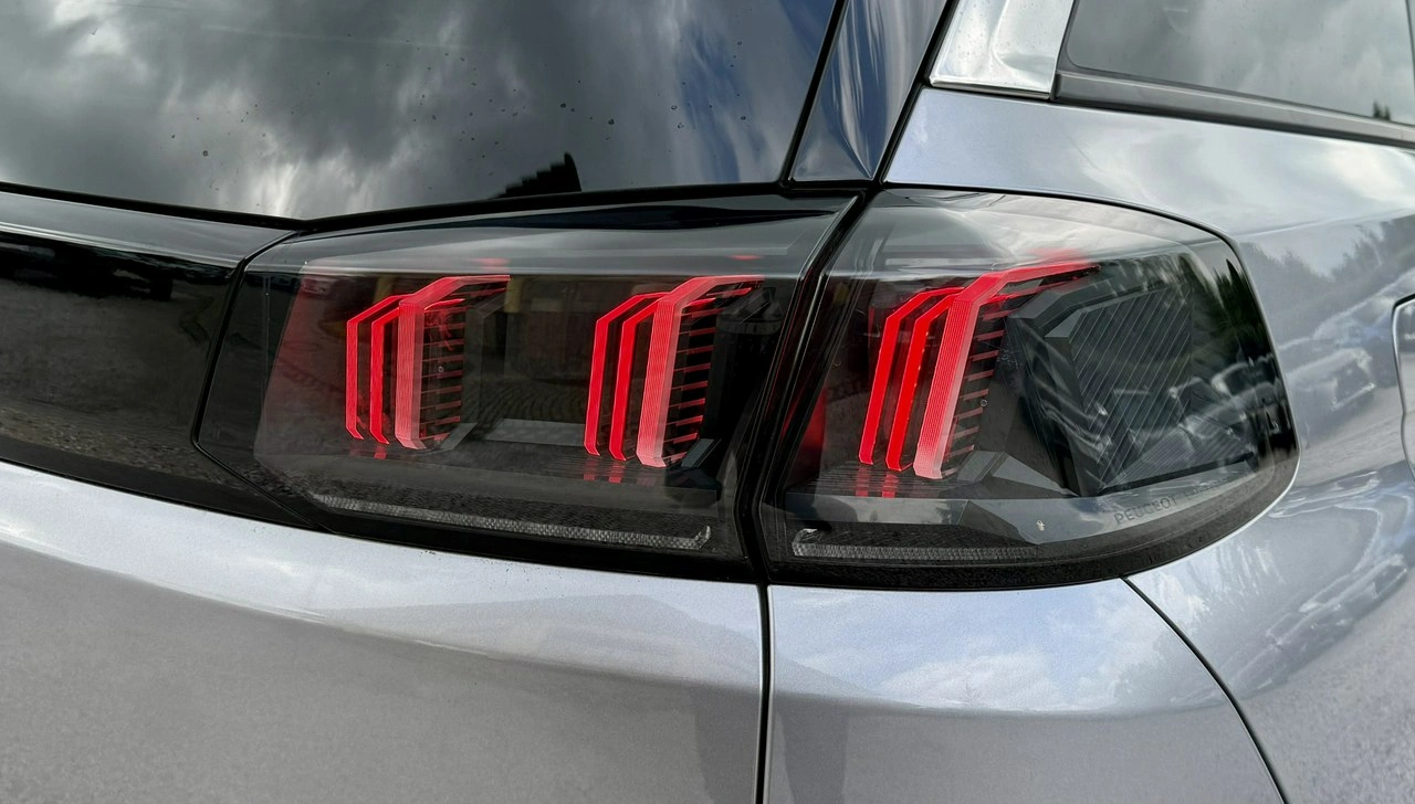 Peugeot 5008 - Zdjęcie 16