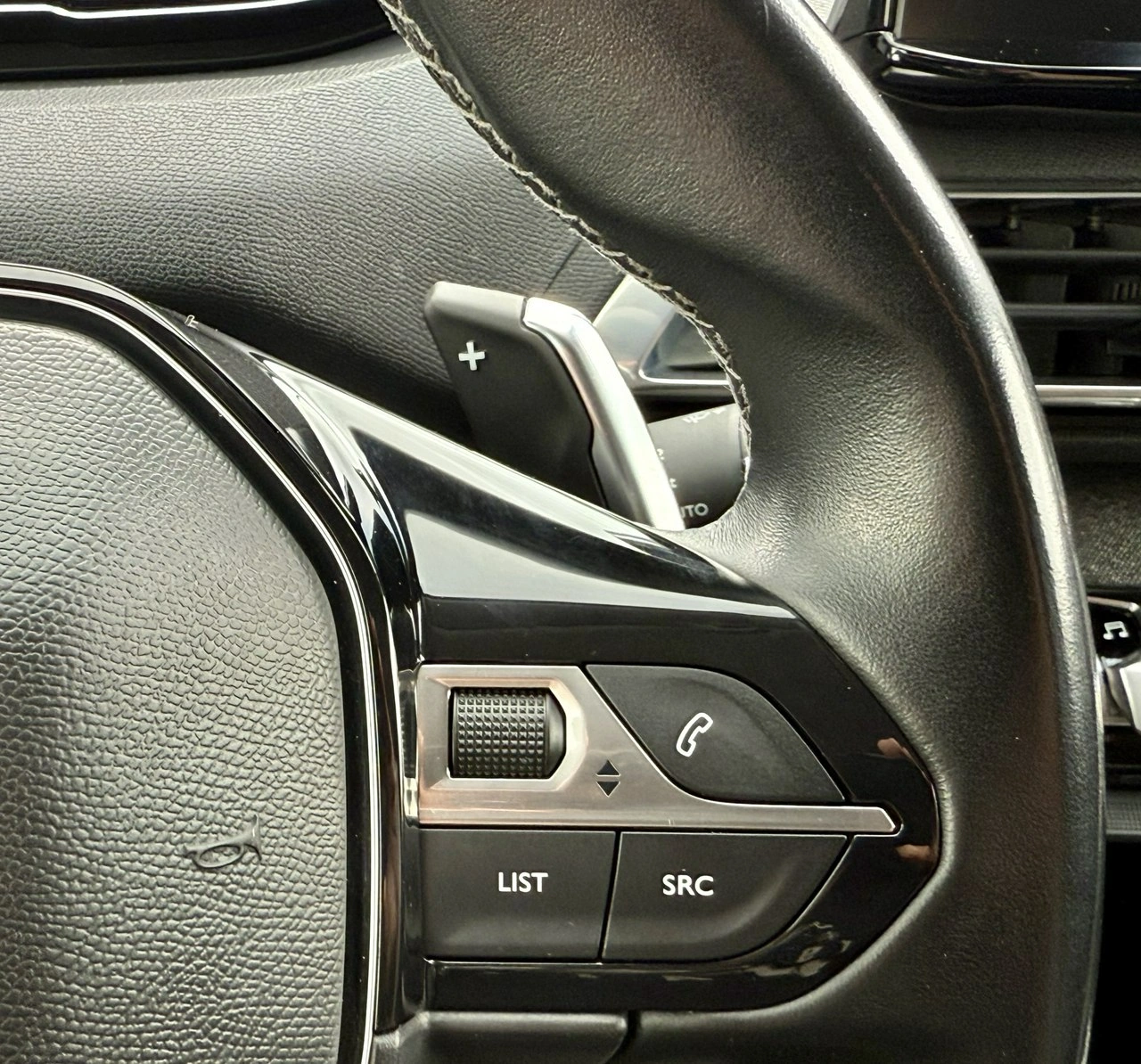 Peugeot 5008 - Zdjęcie 34