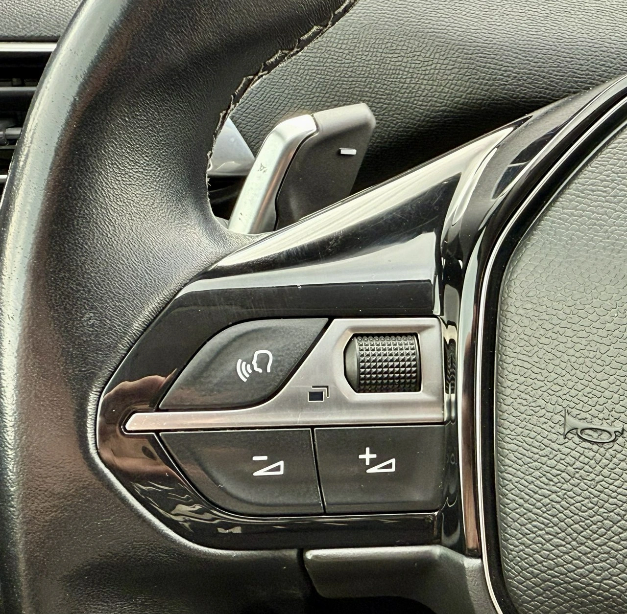 Peugeot 5008 - Zdjęcie 33