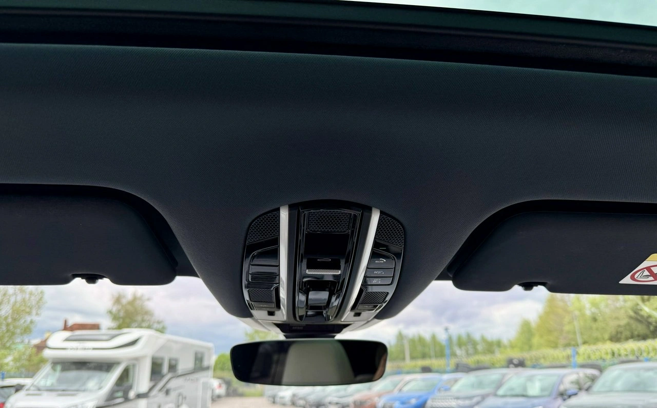 Porsche Cayenne - Zdjęcie 37