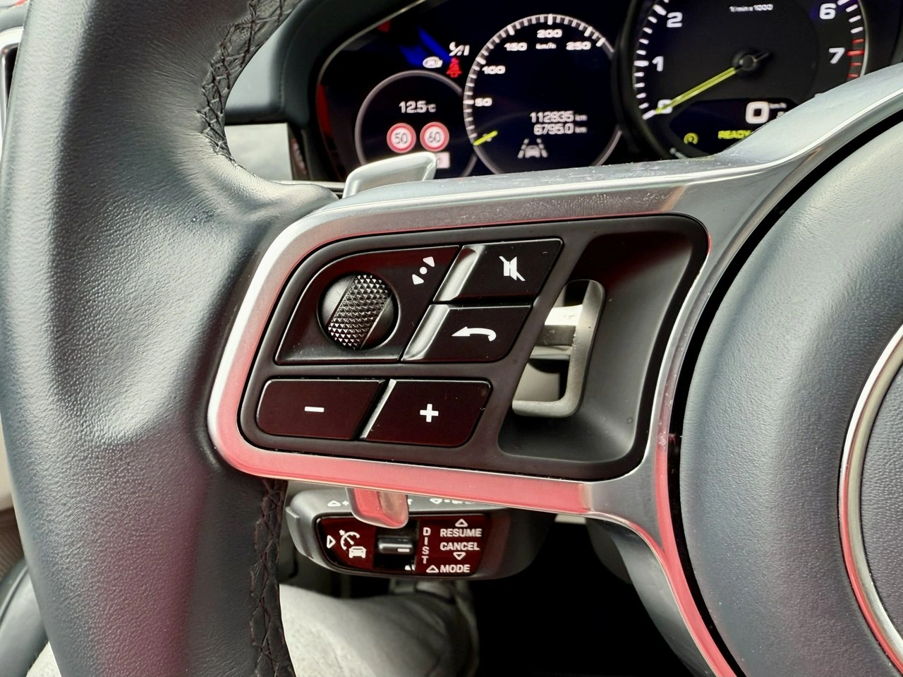 Porsche Cayenne - Zdjęcie 23