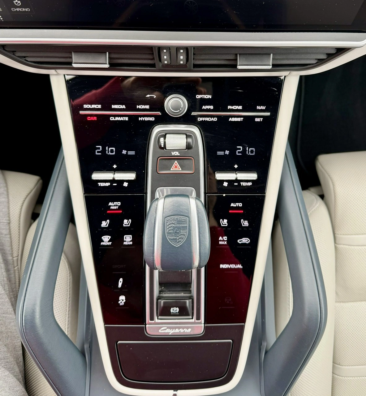 Porsche Cayenne - Zdjęcie 26