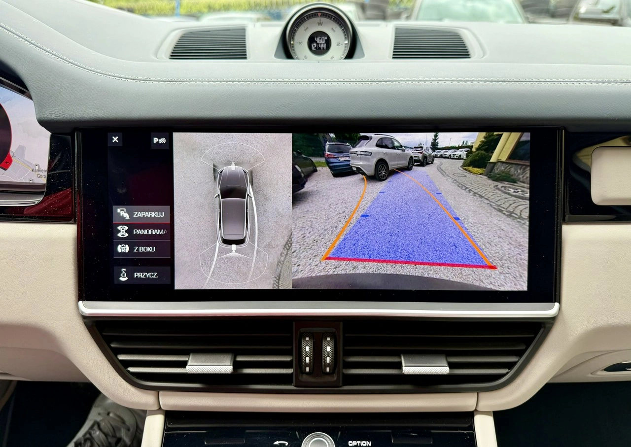 Porsche Cayenne - Zdjęcie 36