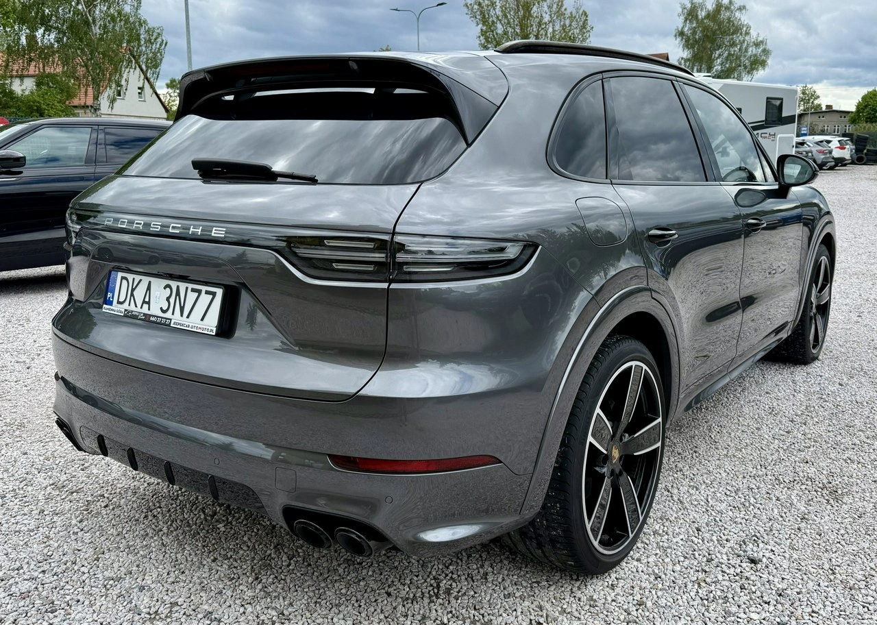 Porsche Cayenne - Zdjęcie 4