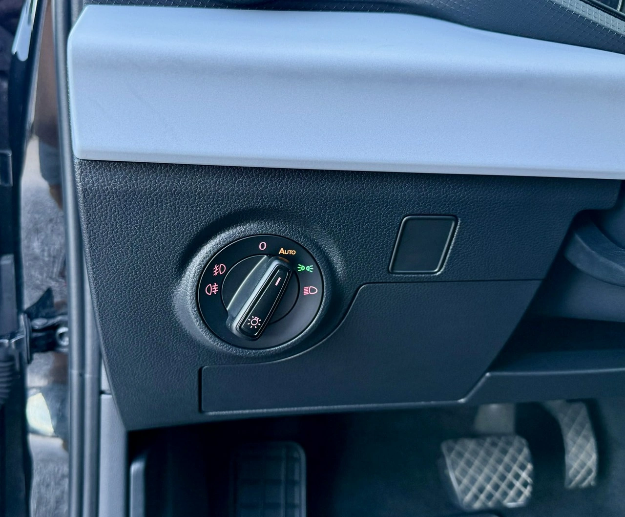 Seat Arona - Zdjęcie 34