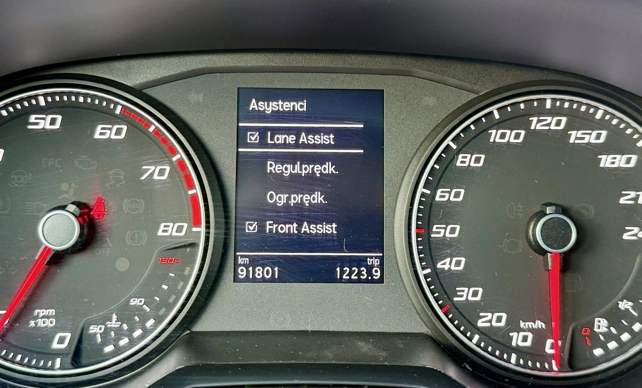 Seat Arona - Zdjęcie 29