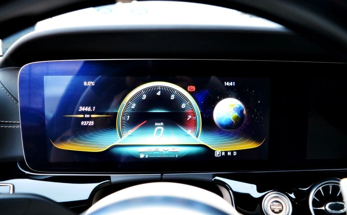 Mercedes-Benz AMG GT - Zdjęcie 32