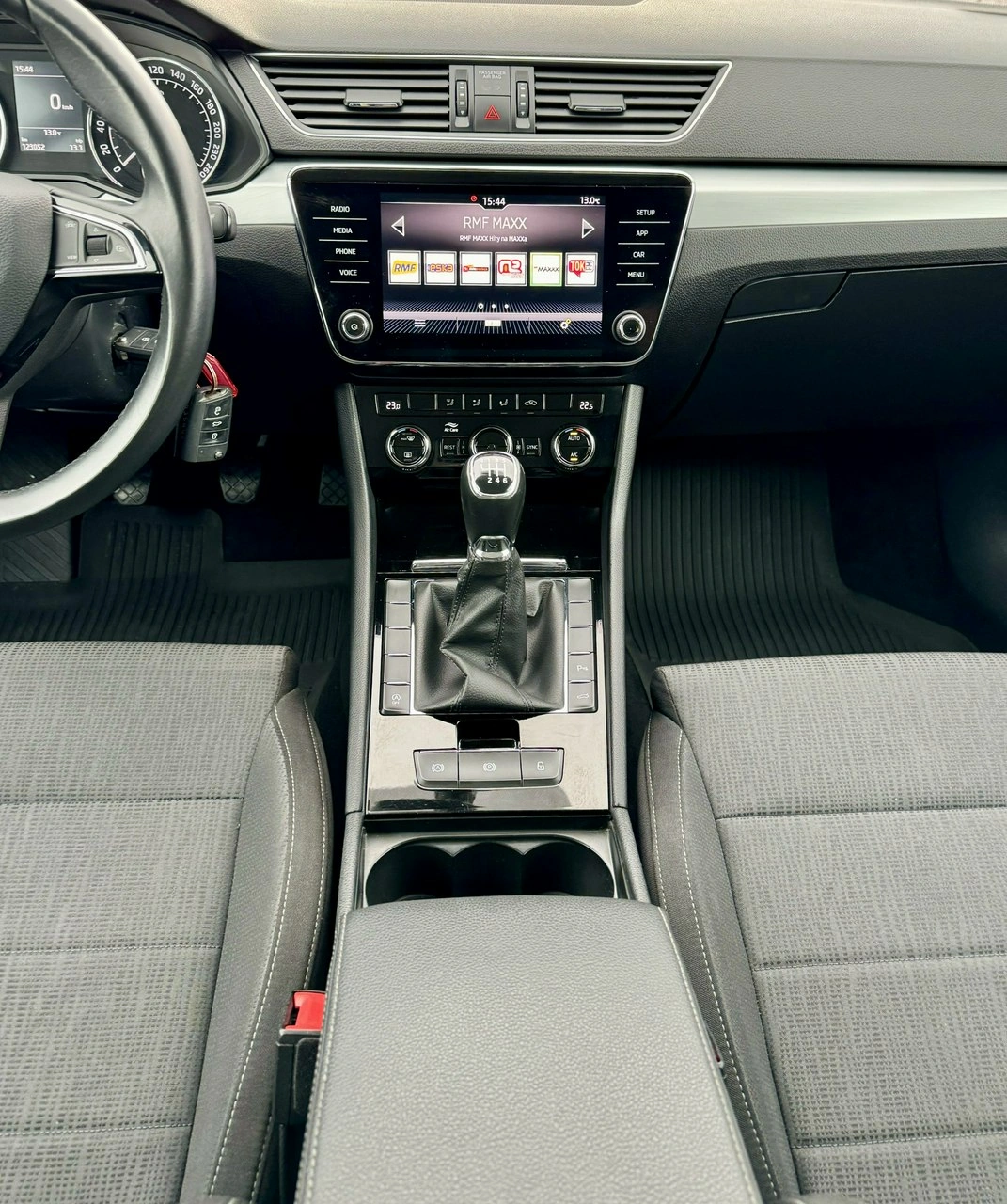 Skoda Superb - Zdjęcie 18