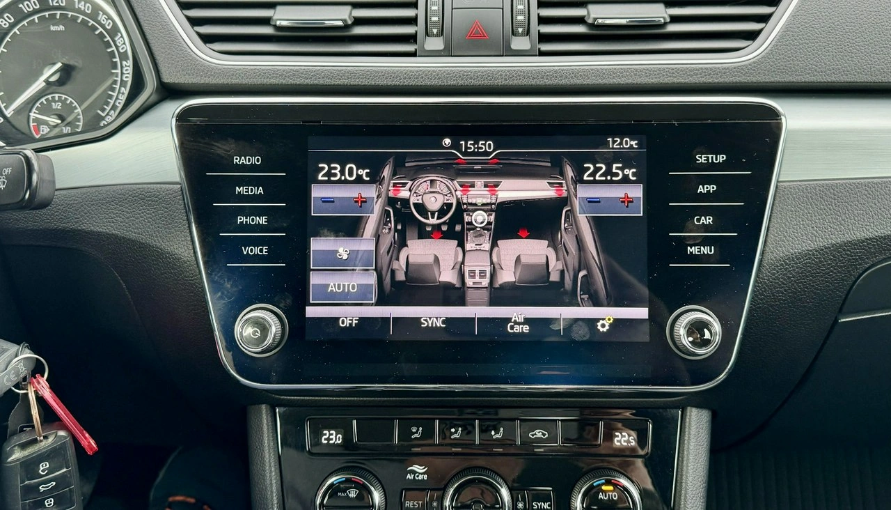 Skoda Superb - Zdjęcie 37