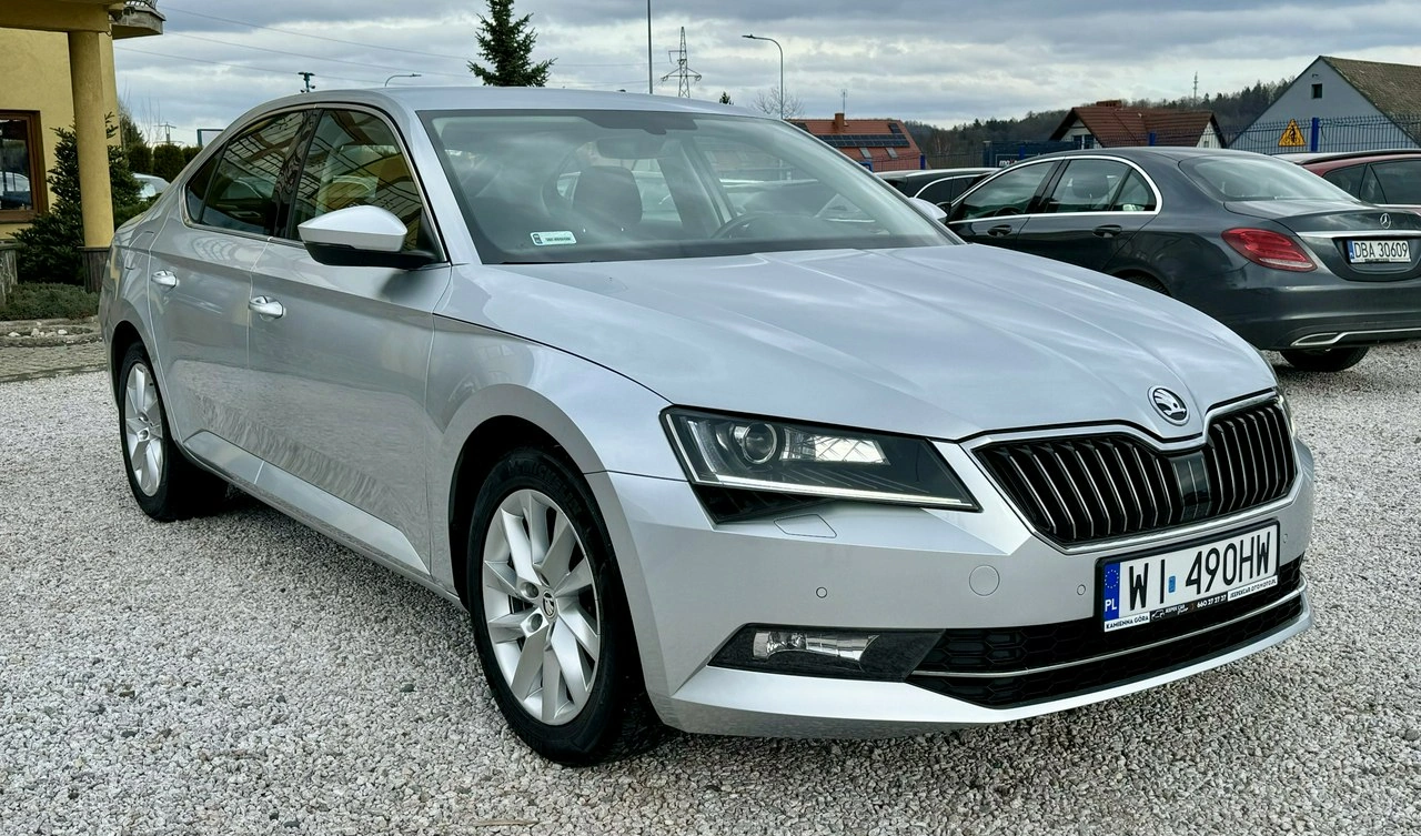 Skoda Superb - Zdjęcie 2