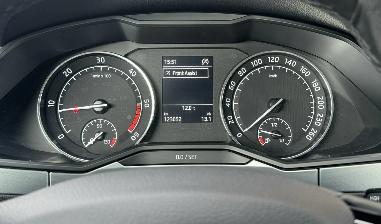 Skoda Superb - Zdjęcie 39