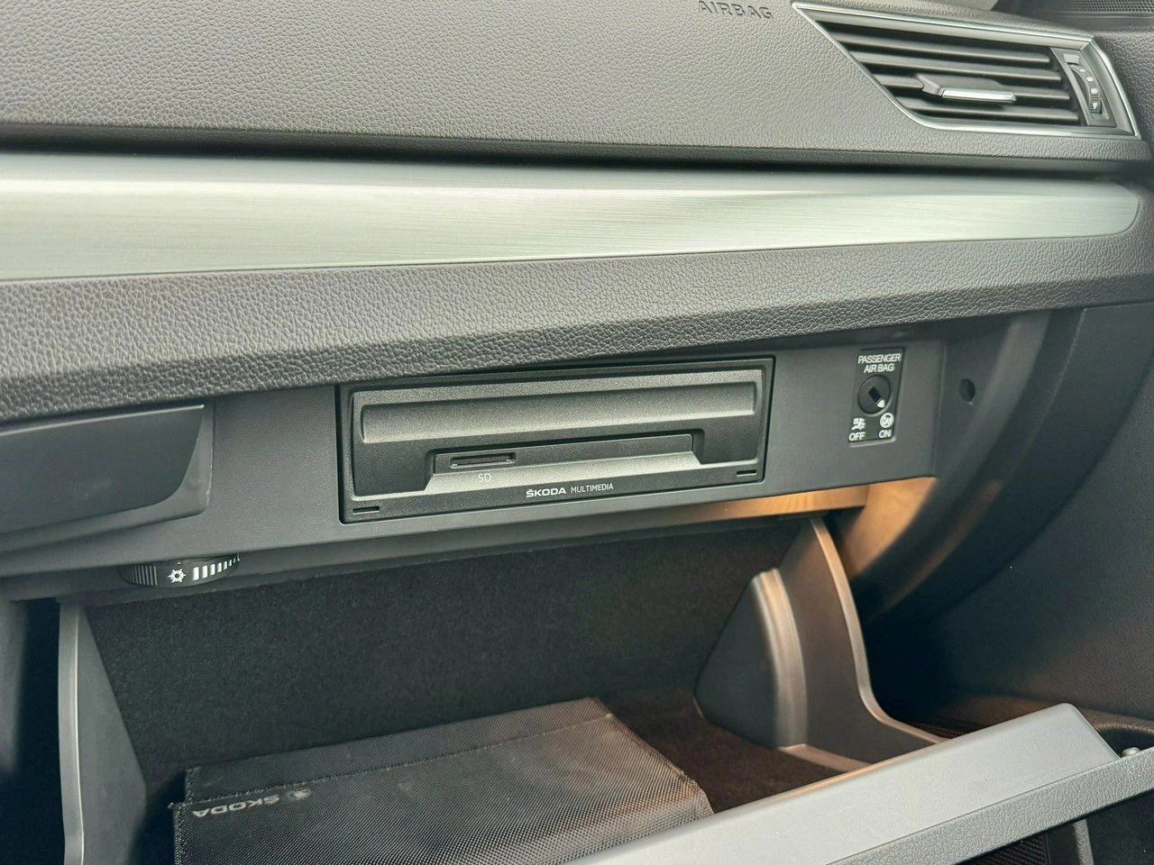 Skoda Superb - Zdjęcie 40