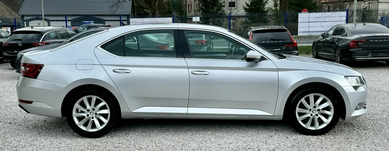 Skoda Superb - Zdjęcie 5