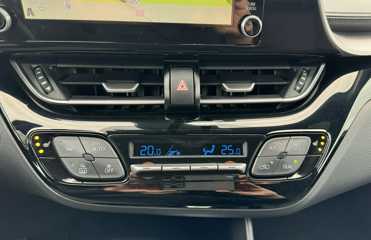Toyota C-HR - Zdjęcie 23