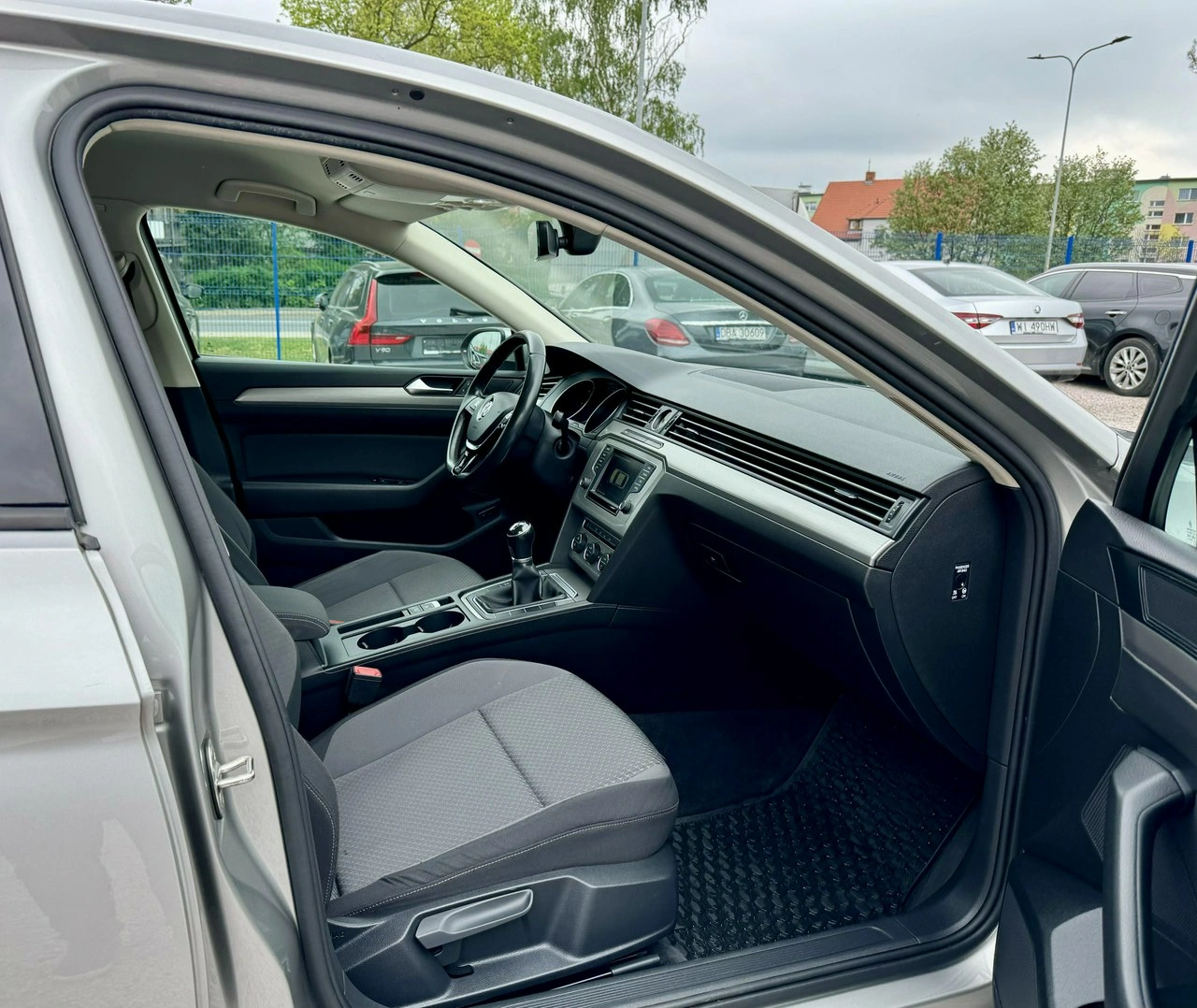 Volkswagen Passat - Zdjęcie 12