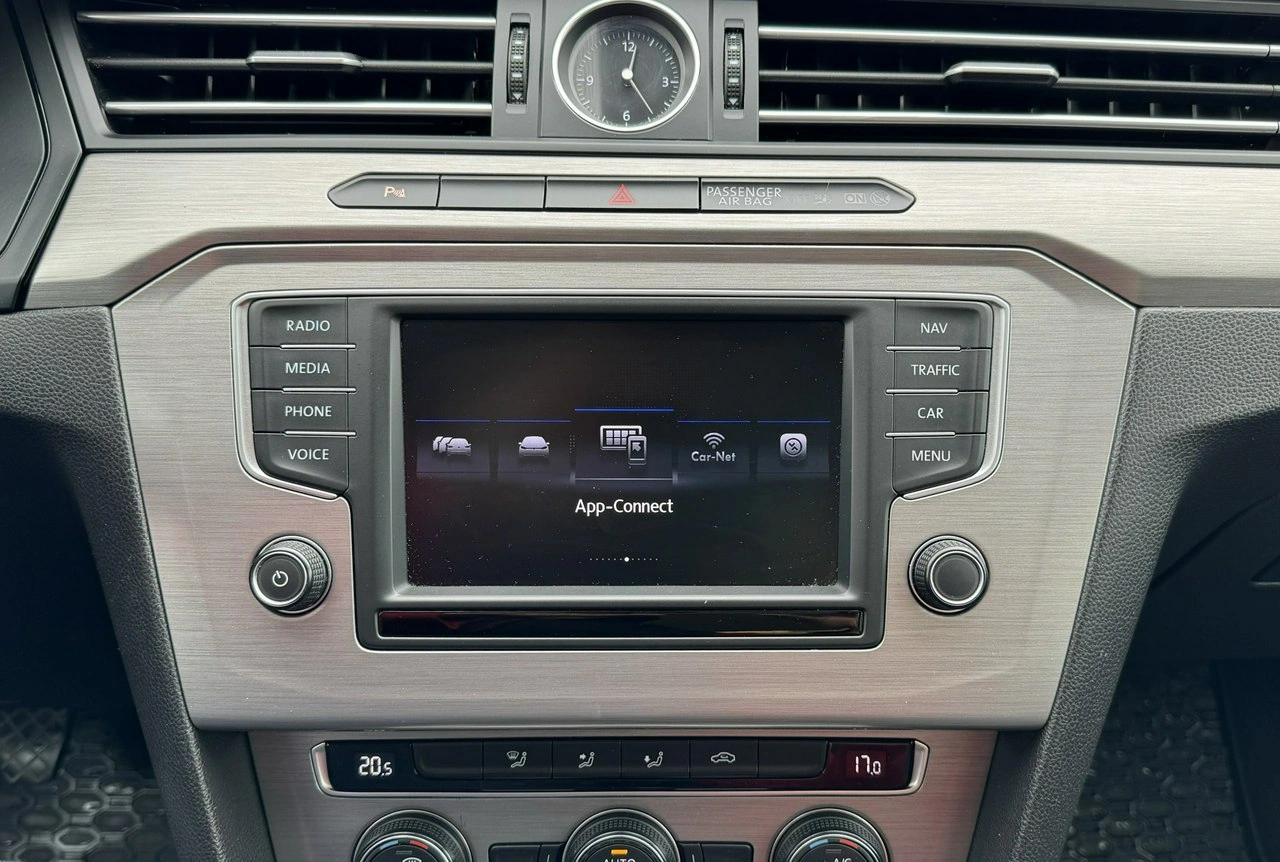 Volkswagen Passat - Zdjęcie 29