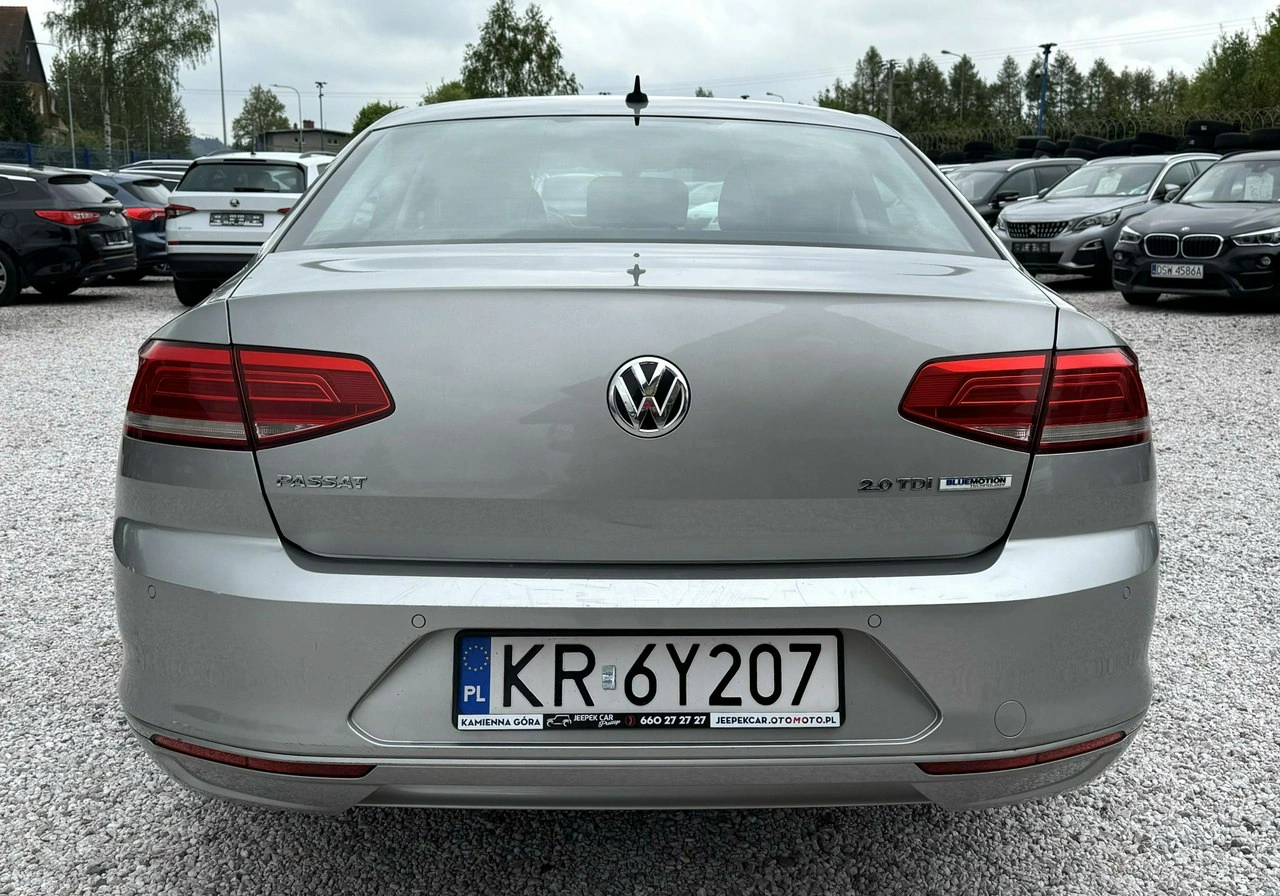 Volkswagen Passat - Zdjęcie 2