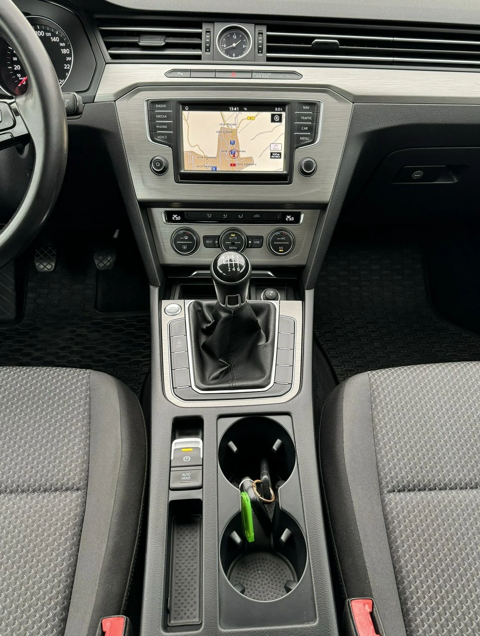 Volkswagen Passat - Zdjęcie 13