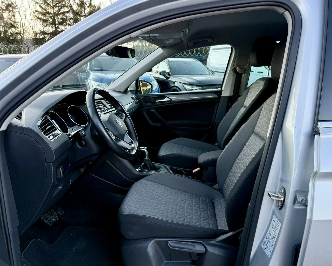 Volkswagen Tiguan - Zdjęcie 7