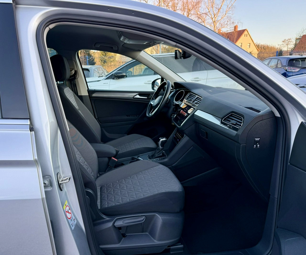 Volkswagen Tiguan - Zdjęcie 11