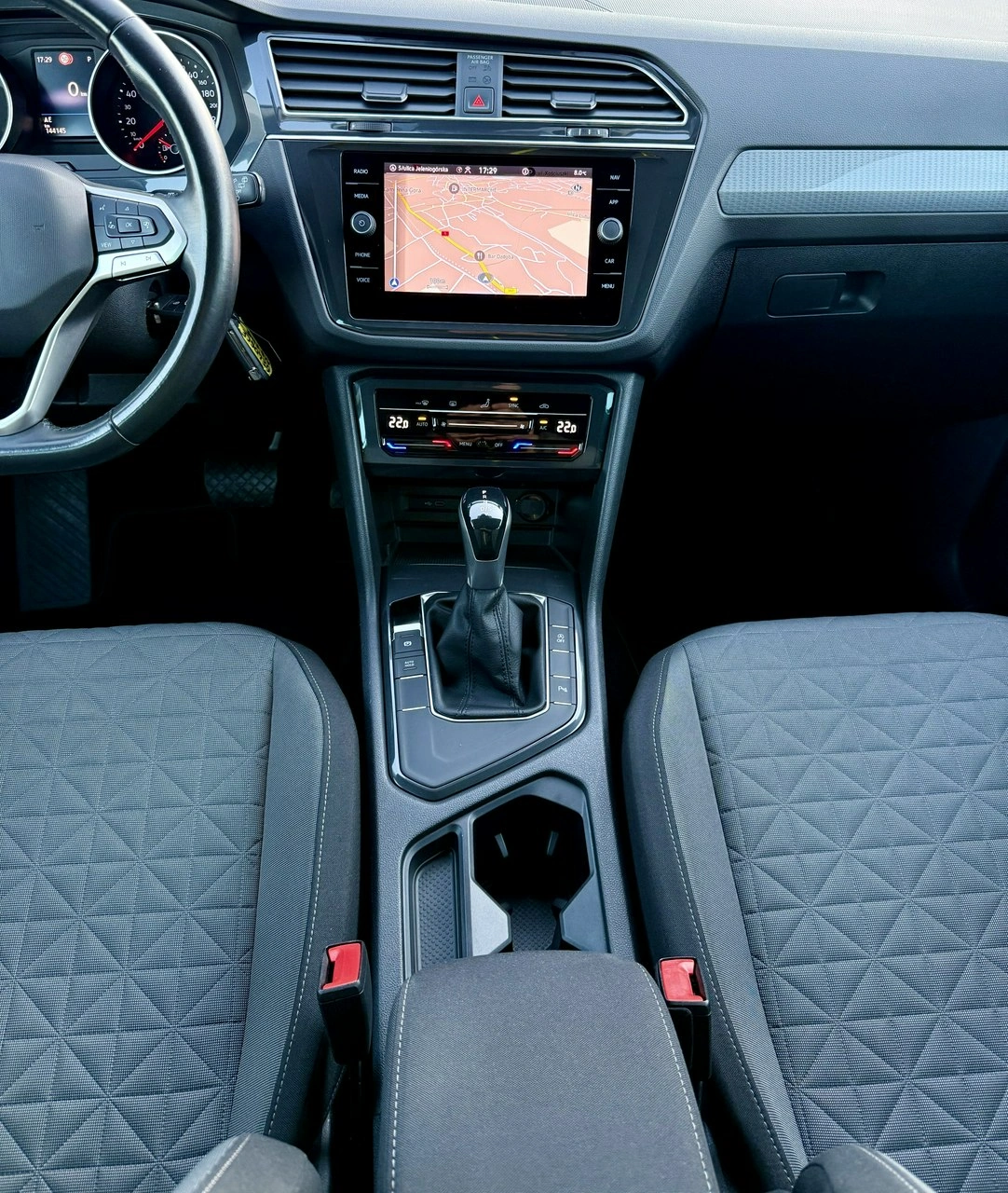 Volkswagen Tiguan - Zdjęcie 12