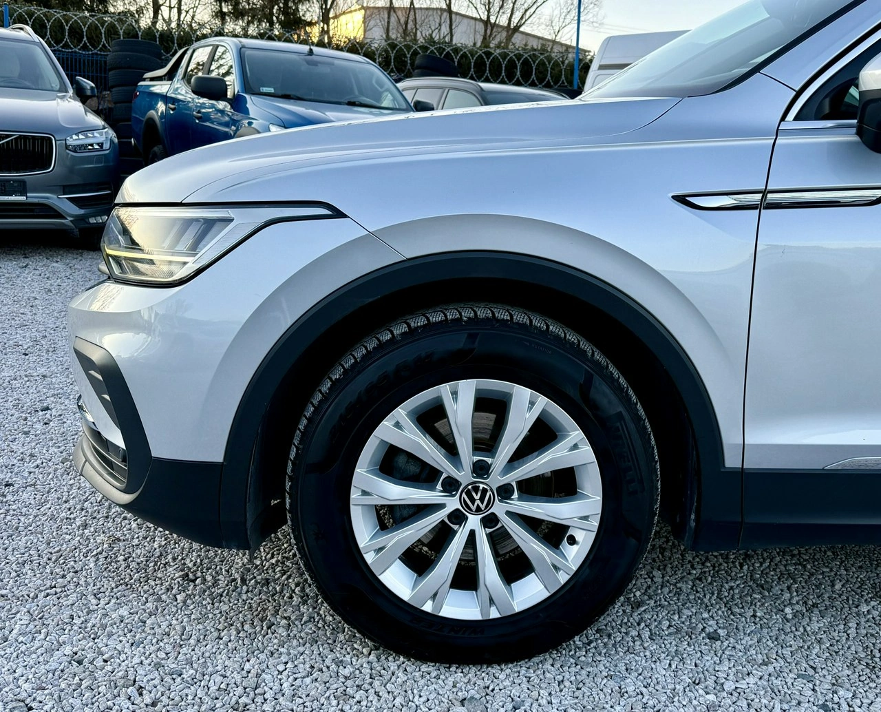 Volkswagen Tiguan - Zdjęcie 42