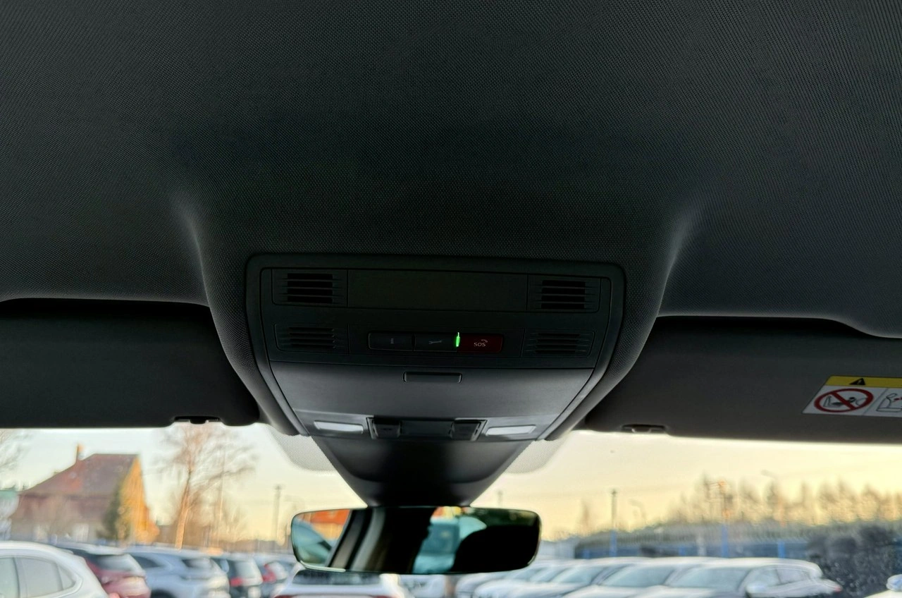 Volkswagen Tiguan - Zdjęcie 17