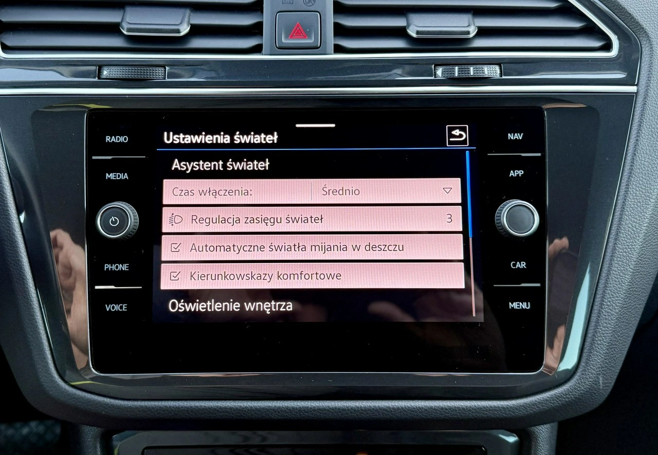 Volkswagen Tiguan - Zdjęcie 22