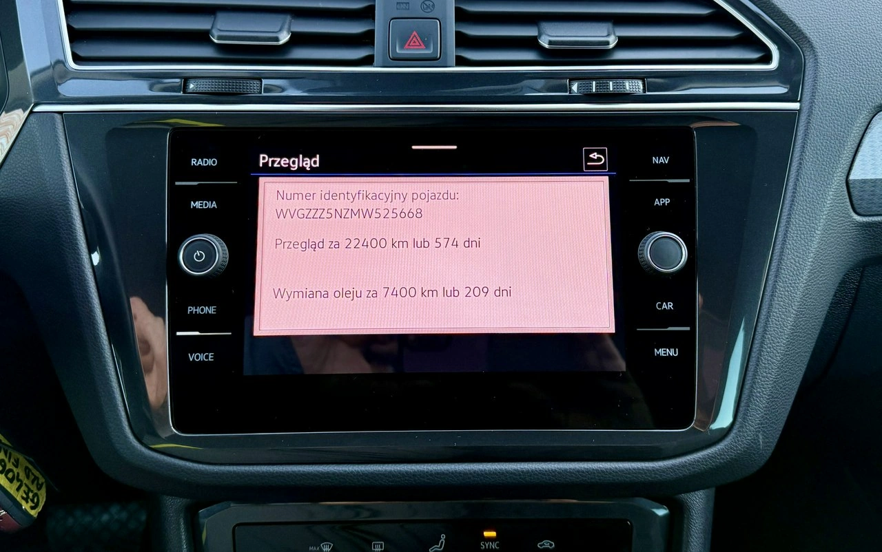 Volkswagen Tiguan - Zdjęcie 27