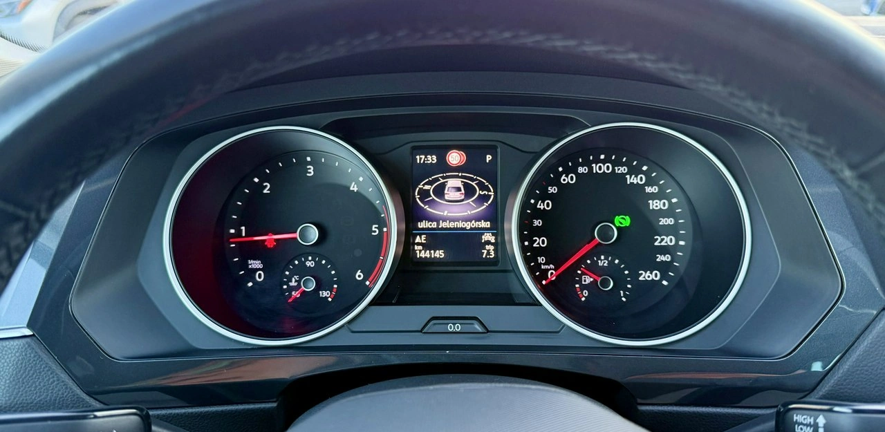 Volkswagen Tiguan - Zdjęcie 36