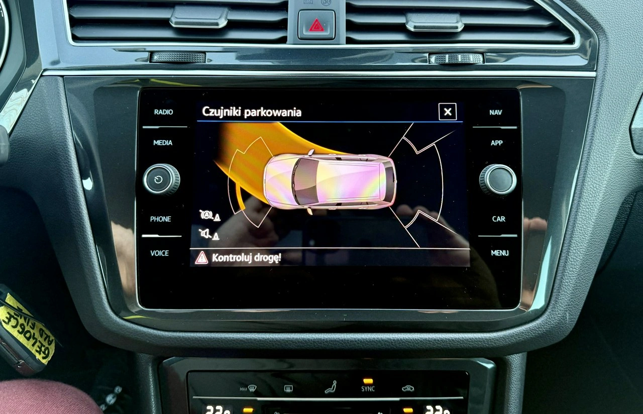 Volkswagen Tiguan - Zdjęcie 38