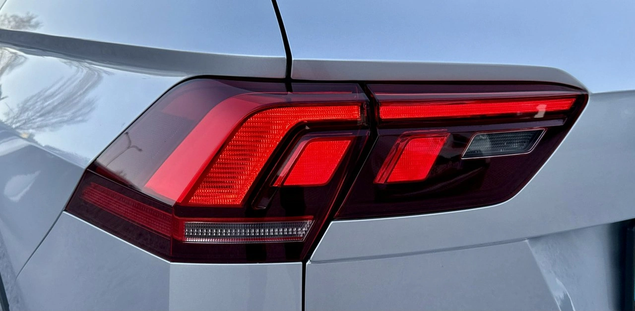 Volkswagen Tiguan - Zdjęcie 16
