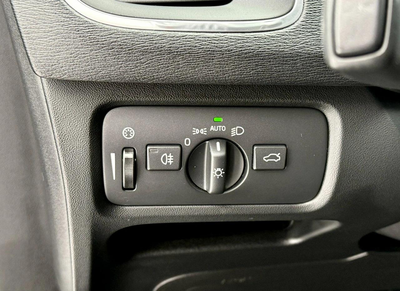 Volvo V40 Cross Country - Zdjęcie 29