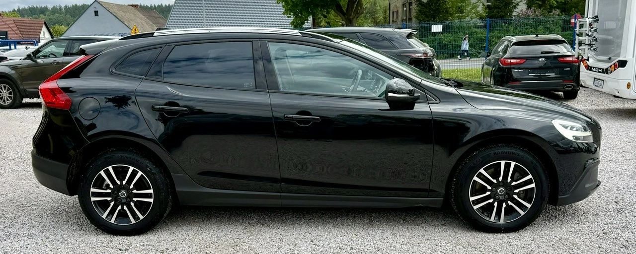 Volvo V40 Cross Country - Zdjęcie 2