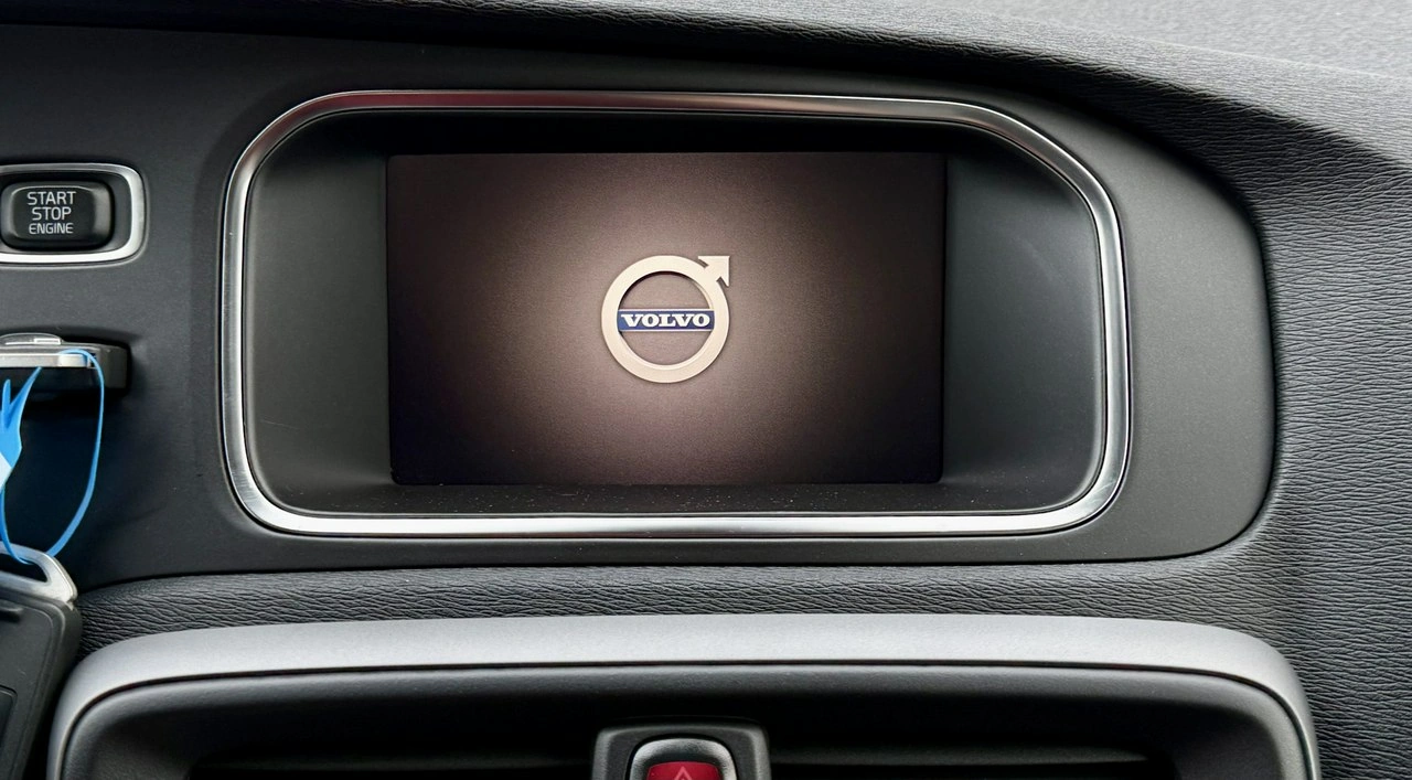 Volvo V40 Cross Country - Zdjęcie 21