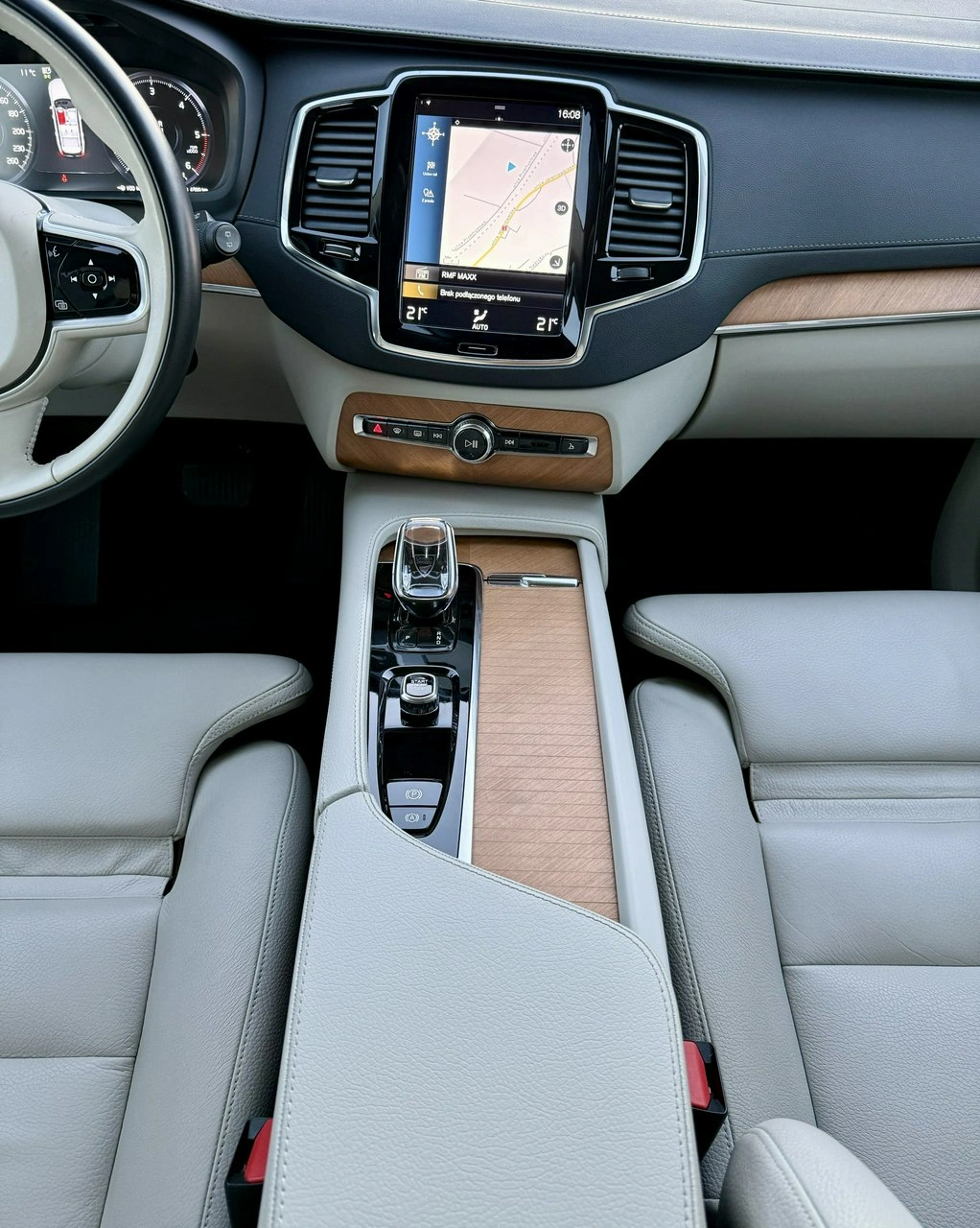 Volvo XC 90 - Zdjęcie 13