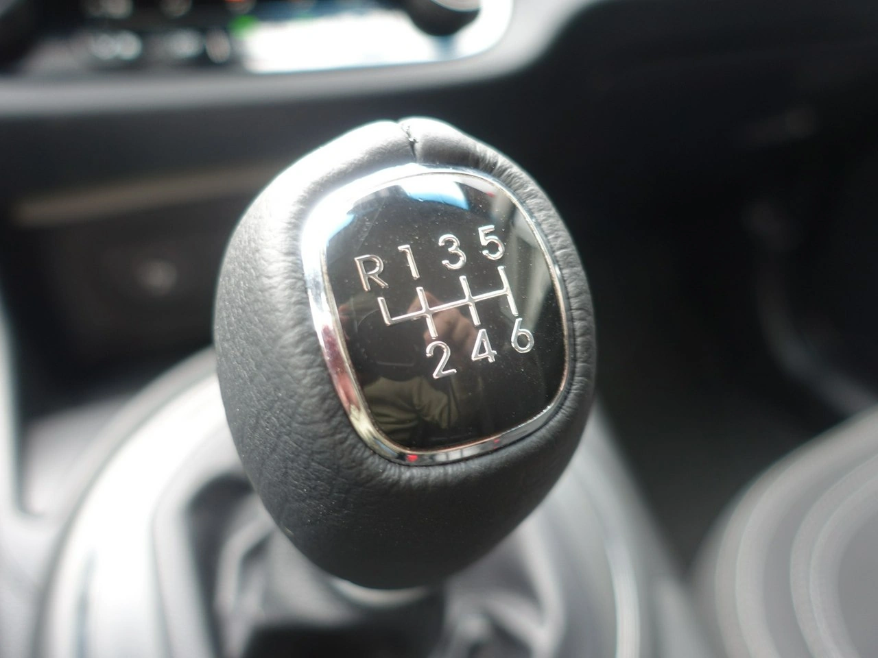 Kia Sportage - Zdjęcie 23