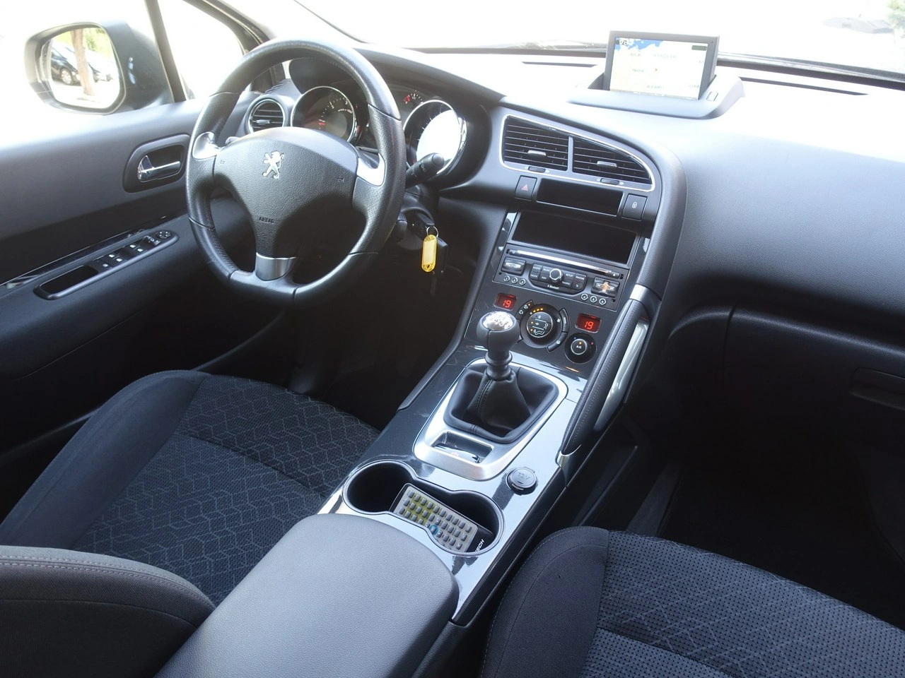 Peugeot 3008 - Zdjęcie 11