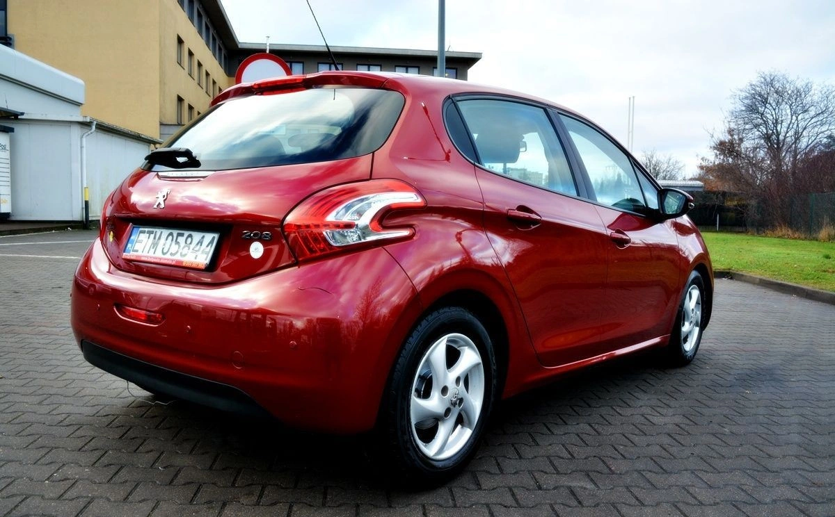 Peugeot 208 - Zdjęcie 16