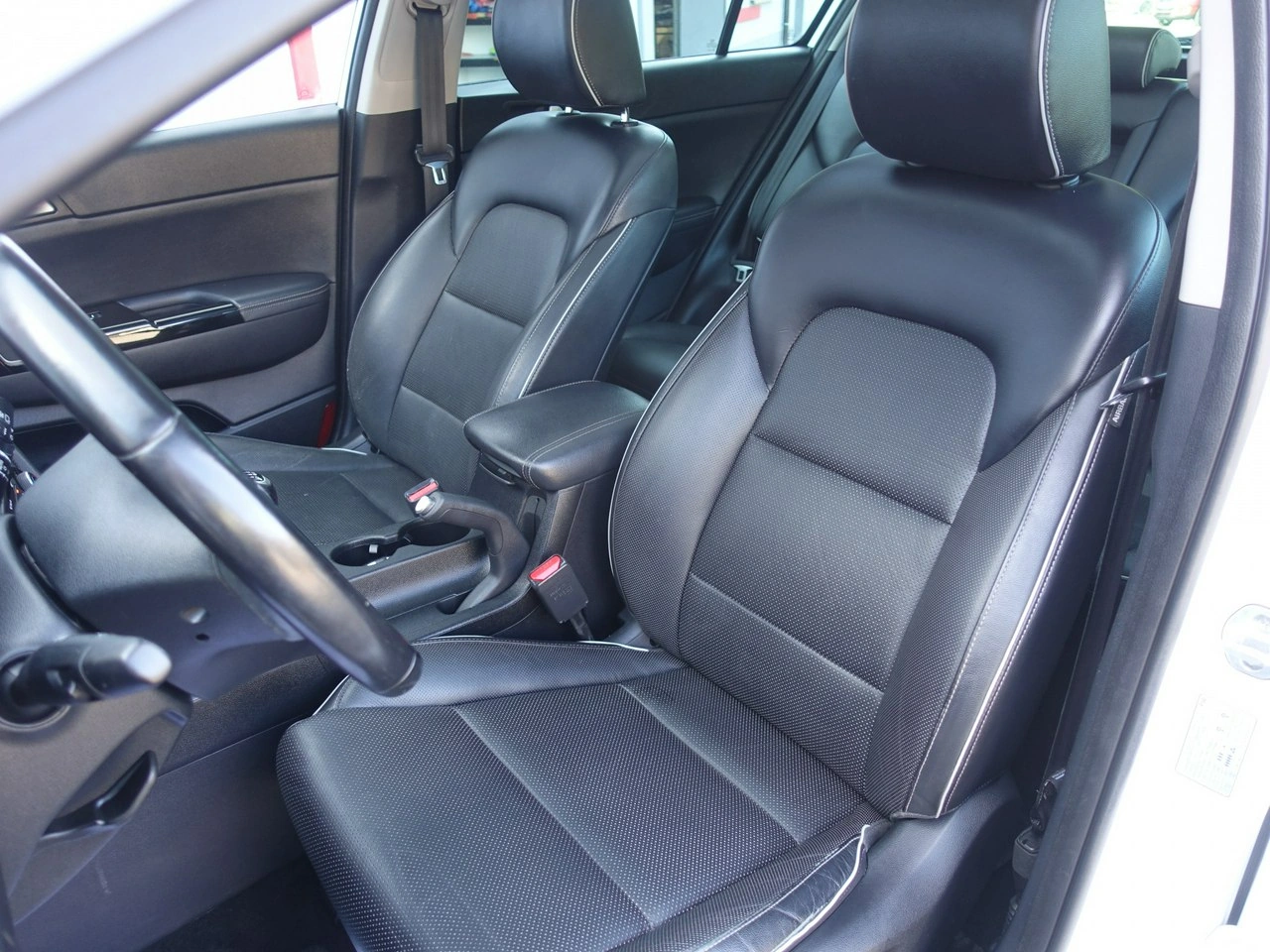 Kia Sportage - Zdjęcie 9