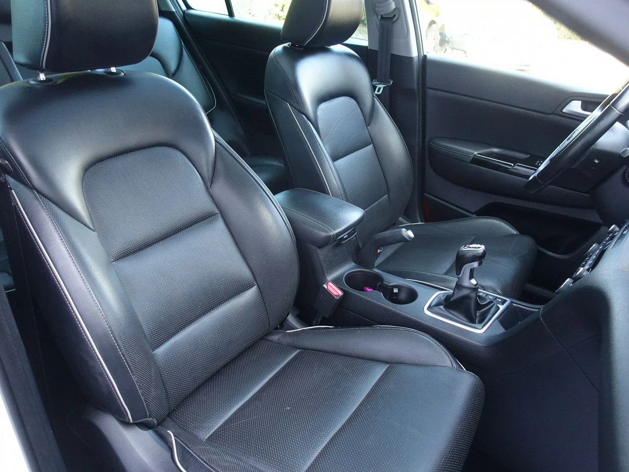 Kia Sportage - Zdjęcie 14