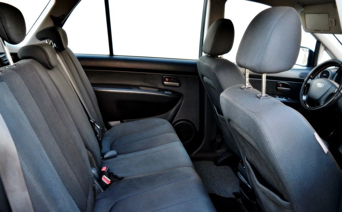 Kia Carens - Zdjęcie 20